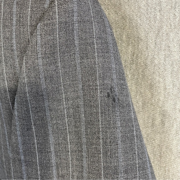 Lauren Ralph Lauren Wool Blazer Men’s Size 42R Grey Pinstripes Woolmark Canada - Picture 7 of 14